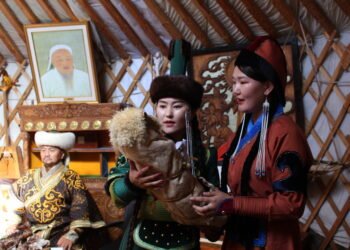 ХЭНТИЙ АЙМАГ “НҮҮДЭЛЧИН-2023” ФЕСТИВАЛЬД 50 ГАРУЙ ХҮНИЙ БҮРЭЛДЭХҮҮНТЭЙ ОРОЛЦОЖ БАЙНА