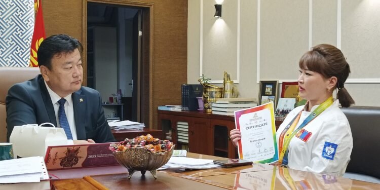 Б.АЛТАНТОТЬ “ЧИНГИС ХААНЫ ЦОМ-2023” ОЛОН УЛСЫН ТОГООЧДЫН ТЭМЦЭЭНЭЭС ХҮРЭЛ МЕДАЛЬ ХҮРТЖЭЭ