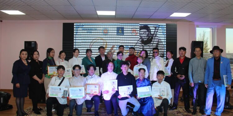 МУСТА А.ЭРДЭНЭЖАМЦЫН НЭРЭМЖИТ “ҮҮЛЭН БОР-2023” ӨСВӨРИЙН МОРИН ХУУРЧДЫН АНХДУГААР УРАЛДААН ЗОХИОН БАЙГУУЛАГДЛАА