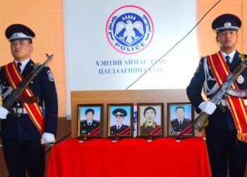 АЛБАН ҮҮРГЭЭ ГҮЙЦЭТГЭЖ ЯВААД АМЬ ҮРЭГДСЭН АЛБА ХААГЧДЫН ДУРСГАЛД ХҮНДЭТГЭЛ ҮЗҮҮЛЛЭЭ