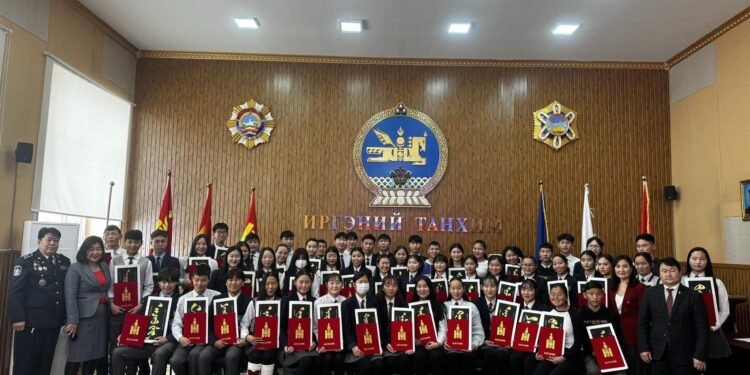 Монгол улсын иргэний андгай өргөх ёслол боллоо