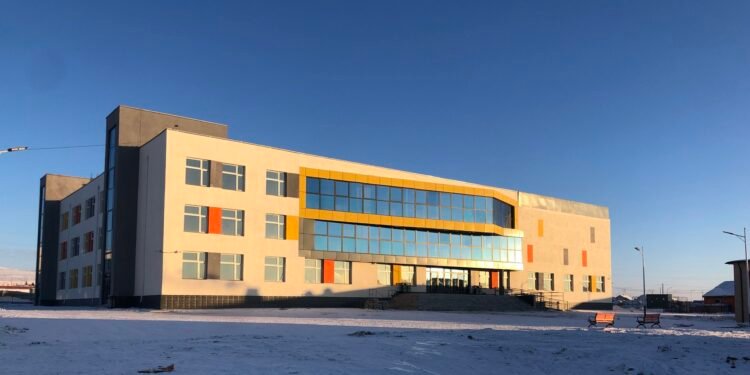 Орон нутаг: Өмнөдэлгэр суманд 640 хүүхдийн суудалтай шинэ сургууль ашиглалтад орлоо