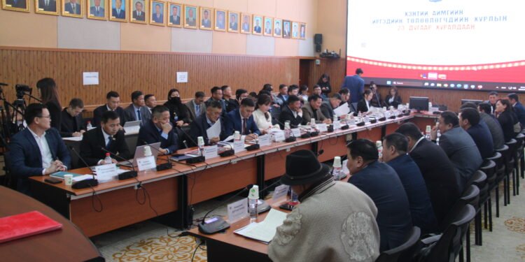 Өнөөдрийн иргэдийн төлөөлөгчдийн хуралдаанаар аймгийн 2024 оны төсвийг батална