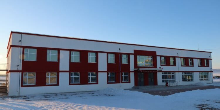 Дэлгэрхаан | 2024 оны эхэнд 100 ортой шинэ дотуур байрыг ашиглалтад оруулж, нээлтээ хийлээ