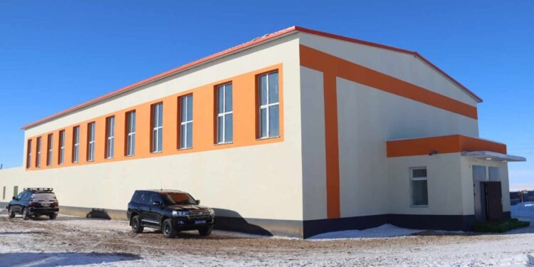 Баянмөнх сум | Стандартад нийцсэн спорт цогцолбортой боллоо