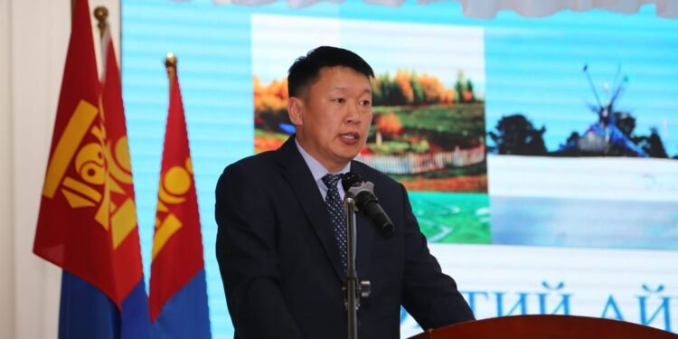 Монгол улсын тэргүүний сум Дадал эсвэл Мөнххаан уу?