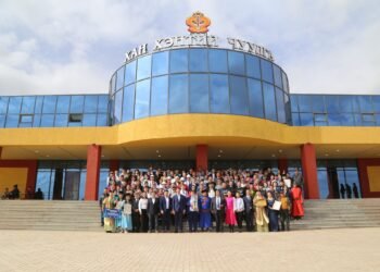 Урлагийн анхдугаар наадмын тэргүүн байранд Хэнтий ЦТСС-ын хамт олон шалгарлаа