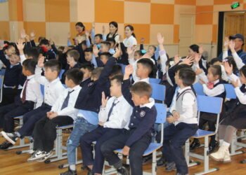 Бага ангийн сурагчдад хөдөлмөрийн аюулгүй байдлын талаар мэдлэг олгох хичээл орлоо