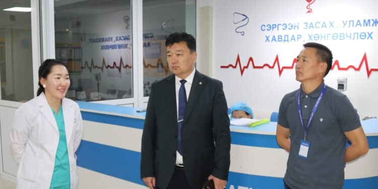 Хэнтий | Нэгдсэн эмнэлэгт хувцас, эд хэрэглэлээ хийх 135 ширхэг шкафыг шийдэж өглөө