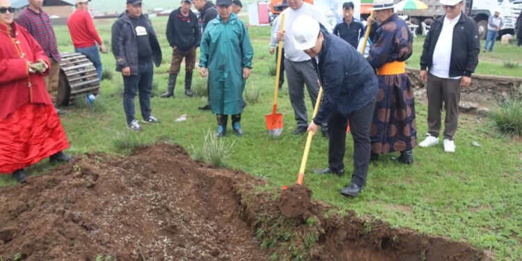 Мөрөн суманд “Иргэдэд үйлчлэх мэдээллийн төв”-ийн барилгын шав тавилаа