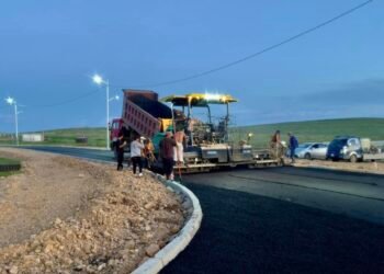 Бэрх хот доторх 4,1км хатуу хучилттай авто замын асфальт бетон хучилтын ажил эхэллээ