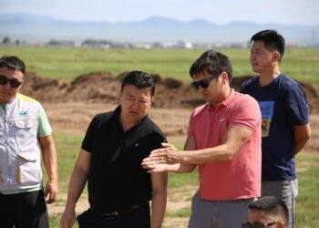 Чингис хотын хойд талын үерийн далан хийгдсэнээр аймгийн төв рүү үерийн ус орохоос сэргийлжээ