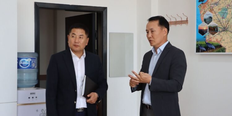 Дорнод: Байгаль орчинд сөрөг нөлөөлөл үзүүлж буй хариуцлагагүй уул уурхайн ААН-үүдэд хуулийн хүрээнд хариуцлагыг мөрдүүлэхийг үүрэг болголоо