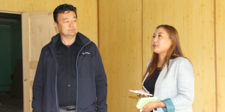 Биндэр сумын сурагчдын дотуур байр их засварт орж байна