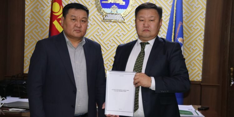 Хэнтий | Аймгийн 2025 оны төсвийн төслийг хуулийн хугацаанд өргөн барилаа