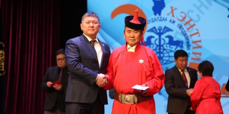 МҮХАҮТ-ын Хэнтий аймгийн салбар танхимын 20 жилийн ойн баярын хурал боллоо