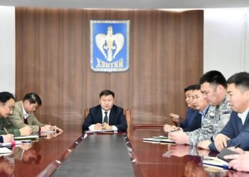 Хэнтий | Аймгийн засаг дарга дулаанаар хангагч байгууллагын удирдлагуудтай уулзаж өвөлжилтийн нөхцөл байдалтай танилцлаа