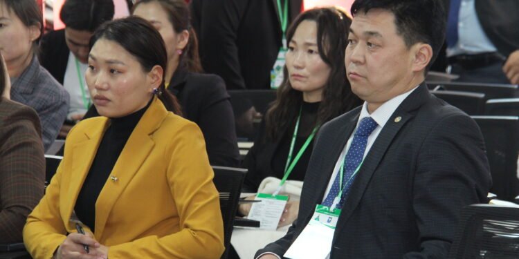 Зүүн гурван аймгийн ГХБХБГ-ын албан хаагчид Чингис хотноо цугларлаа