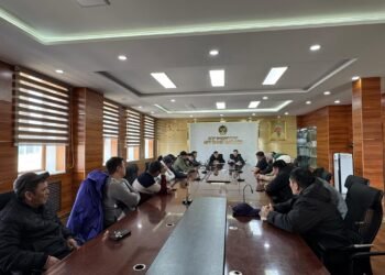 Бор-Өндөр | Хувиараа такси үйлчилгээ  үзүүлдэг жолооч нартай уулзлаа