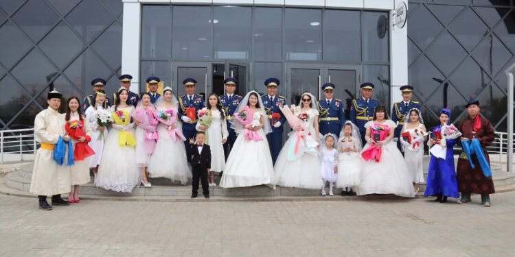 Хэнтий | Гэр бүлийн өдрөөр онцгой байдлын 9 албан хаагч гал голомтоо бадраалаа