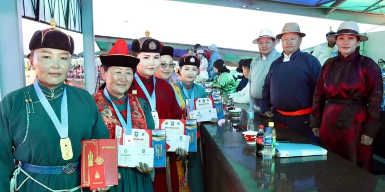 Хэнтий | Буриад сурын харваанд 80 орчим харваач цэц мэргэнээ булаалджээ