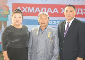 Бэрх хот ахмадын баяраа тэмдэглэн өнгөрүүллээ