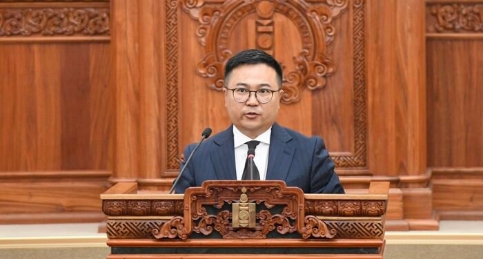 Ерөнхий сайд Г.Занданшатарыг огцруулахаар 40 гаруй гишүүн нэгджээ