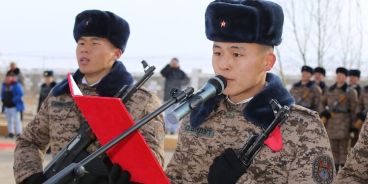 Зэвсэгт хүчний 232-р ангид 2025 оны хоёрдугаар ээлжээр хугацаат цэргийн албанд татагдсан цэргүүд тангараг өргөлөө