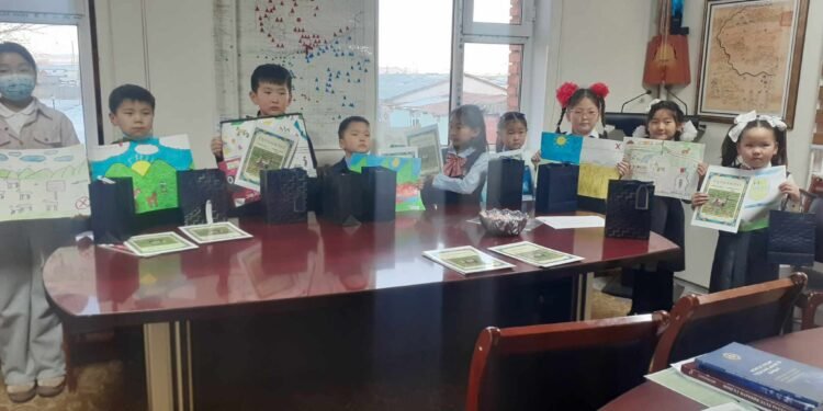 Баянмөнх сум | “Цагаан зээрийг хамгаалах” өдөрт зориулсан зургийн уралдааны шилдгүүд тодорлоо