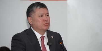 Сүхбаатарын эрүүл мэндийн салбарынхантай УИХ-ын гишүүн У.Отгонбаяр уулзалт хийв