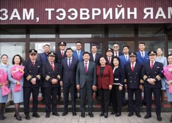 Онц байдлын бүсээс Монгол иргэдээ тээвэрлэсэн МИАТ-ийн нислэгийн багийнханд талархал илэрхийлэв